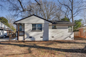 Updated Charlotte Home with Yard about 3 Mi to Uptown!